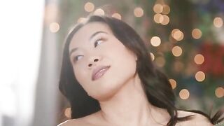 An Asian woman was caressed with delicate taste