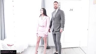 A cutie rides a cock like a pro, showcasing her awesome skills