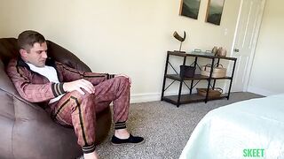 You can learn how to make a great blowjob from this video