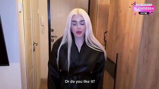A girl came to her friend's place to have sex with a guy