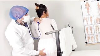 The man gave up his place to another when he saw a sexy doctor