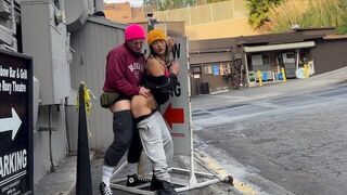 A sexy girl has sex without protection in public, risking a big problem