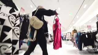 Girl risked a blowjob in the fitting room and almost got caught for it